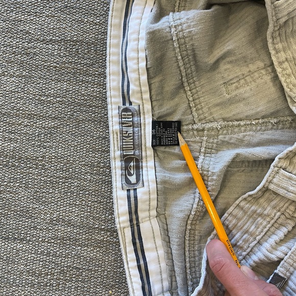 Vintage quicksilver corduroy shorts - Picture 2 of 4